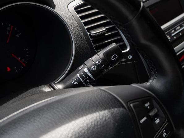 Kia Sorento II Рестайлинг с пробегом 2019 года, цена 2 380 000 рублей, 62907 км, внедорожник, Автокод Объявления