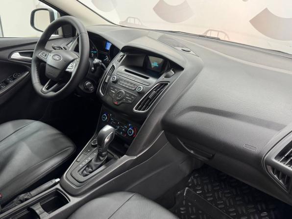 Ford Focus III Рестайлинг с пробегом 2015 года, цена 890 000 рублей, 256385 км, универсал, Автокод Объявления
