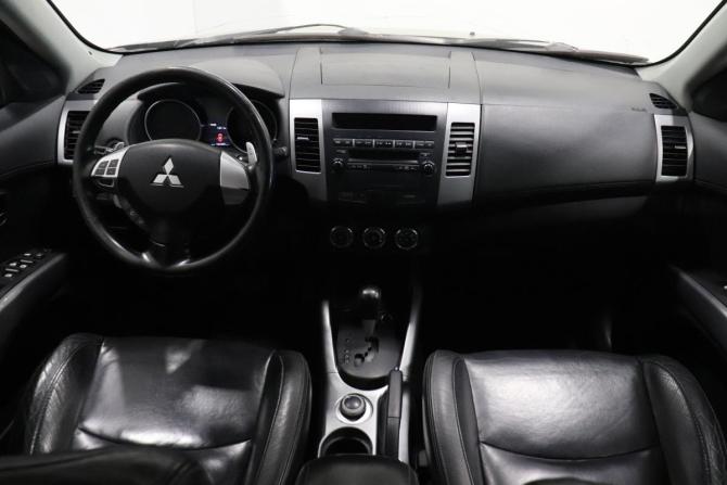 Mitsubishi Outlander II Рестайлинг с пробегом 2011 года, цена 1 000 000 рублей, 284895 км, внедорожник, Автокод Объявления