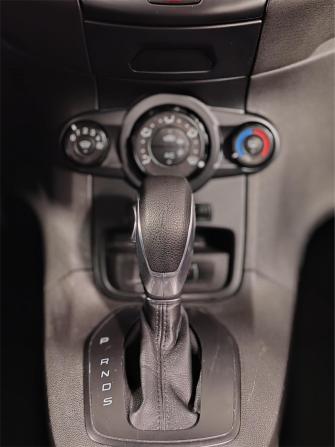 Ford Fiesta Mk6 Рестайлинг с пробегом 2016 года, цена 999 000 рублей, 58999 км, хэтчбек, Автокод Объявления