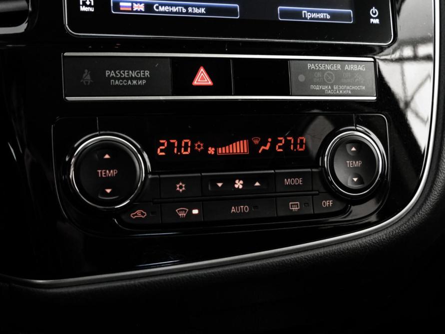 Mitsubishi Outlander III Рестайлинг 3 Санкт-Петербург  - изображение 13