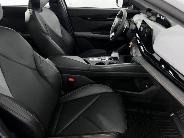 Changan UNI-V I с пробегом 2023 года, цена 2 590 000 рублей, 13983 км, лифтбек, Автокод Объявления