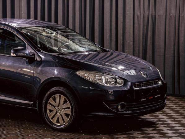 Renault Fluence I с пробегом 2010 года, цена 695 000 рублей, 190000 км, седан, Автокод Объявления