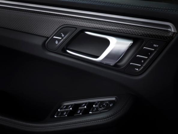 Porsche Macan I Рестайлинг с пробегом 2019 года, цена 5 590 000 рублей, 52123 км, внедорожник, Автокод Объявления