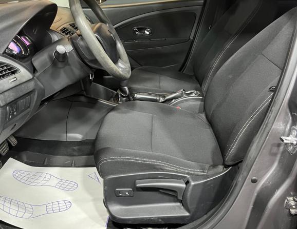 Renault Fluence I Рестайлинг с пробегом 2013 года, цена 685 000 рублей, 194334 км, седан, Автокод Объявления