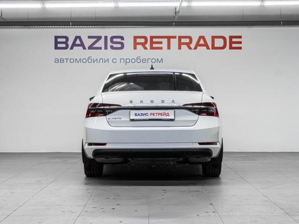 Skoda Superb III Рестайлинг с пробегом 2021 года, цена 2 999 000 рублей, 61850 км, лифтбек, Автокод Объявления