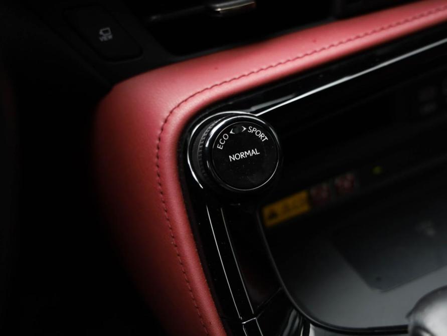 Lexus NX II Санкт-Петербург  - изображение 12