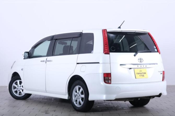 Toyota ISis I Рестайлинг с пробегом 2010 года, цена 1 179 000 рублей, 153000 км, компактвэн, Автокод Объявления