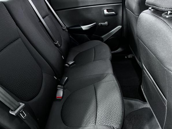 Kia Rio III Рестайлинг с пробегом 2016 года, цена 720 000 рублей, 258797 км, седан, Автокод Объявления