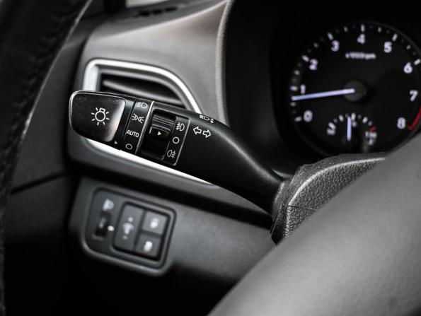 Hyundai Solaris II с пробегом 2017 года, цена 1 399 000 рублей, 85147 км, седан, Автокод Объявления