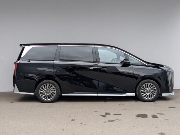 GAC M8 с пробегом 2024 года, цена 3 895 000 рублей, 97137 км, минивэн, Автокод Объявления