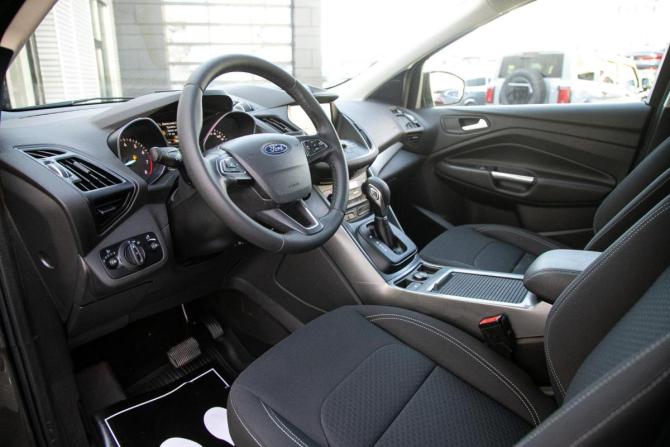 Ford Kuga II Рестайлинг с пробегом 2019 года, цена 1 899 000 рублей, 66000 км, внедорожник, Автокод Объявления