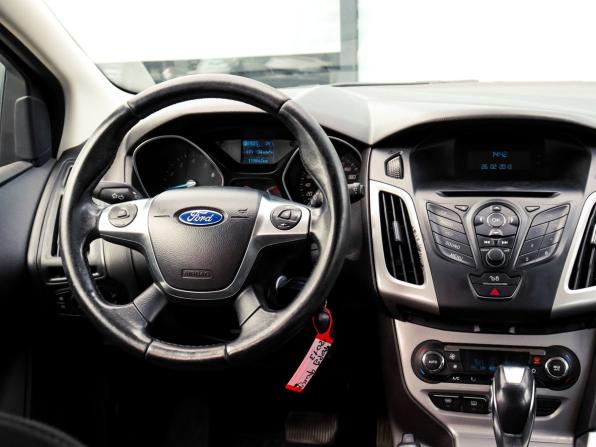 Ford Focus III с пробегом 2013 года, цена 825 000 рублей, 119663 км, хэтчбек, Автокод Объявления