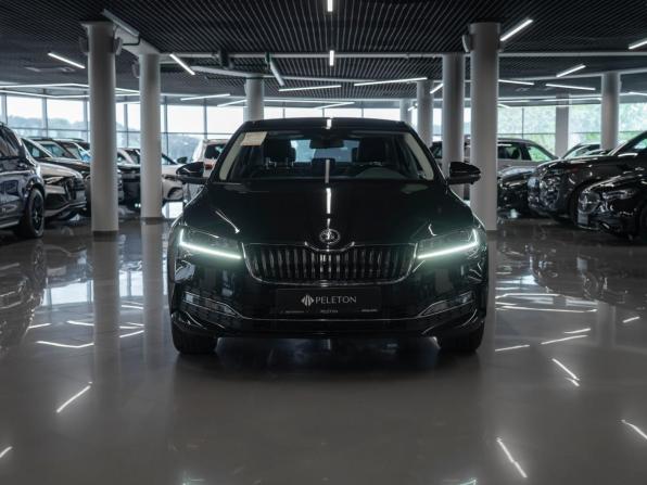 Skoda Superb III Рестайлинг с пробегом 2025 года, цена 3 255 000 рублей, 13 км, лифтбек, Автокод Объявления