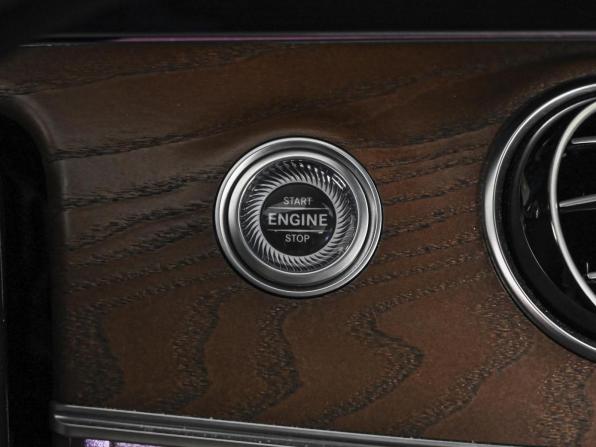 Mercedes-Benz E-Класс V (W213 S213 C238) Рестайлинг с пробегом 2021 года, цена 5 299 000 рублей, 49895 км, седан, Автокод Объявления