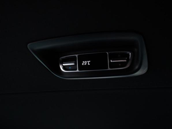 Mercedes-Benz V-Класс III (W447) с пробегом 2015 года, цена 3 638 000 рублей, 147000 км, минивэн, Автокод Объявления