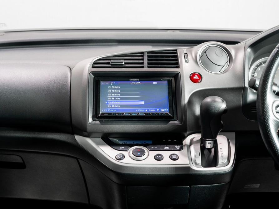 Honda Stream II Рестайлинг Чита  - изображение 11
