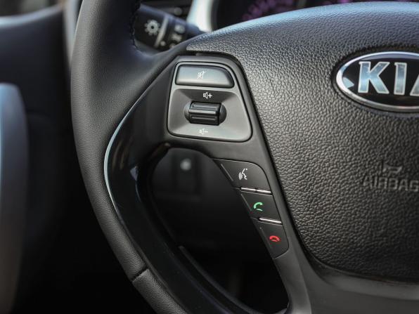 Kia Ceed II Рестайлинг с пробегом 2017 года, цена 1 349 000 рублей, 171609 км, универсал, Автокод Объявления