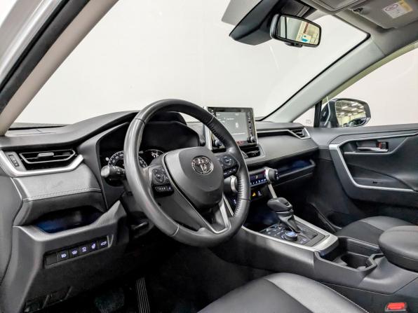 Toyota RAV4 V (XA50) с пробегом 2022 года, цена 3 890 000 рублей, 39291 км, внедорожник, Автокод Объявления