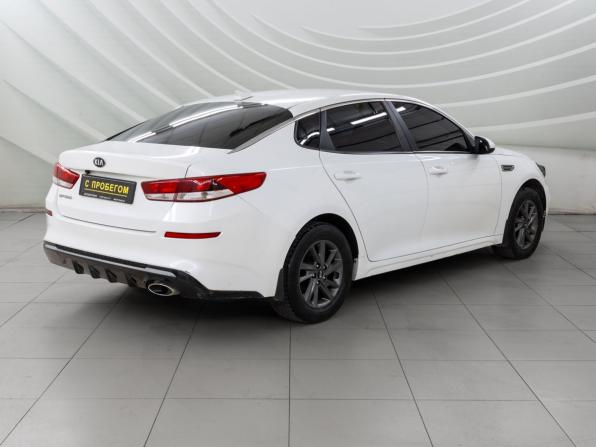 Kia Optima IV Рестайлинг с пробегом 2018 года, цена 1 240 000 рублей, 233788 км, седан, Автокод Объявления