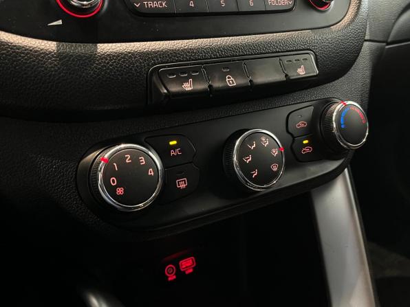 Kia Ceed II Рестайлинг с пробегом 2016 года, цена 1 270 000 рублей, 135413 км, хэтчбек, Автокод Объявления