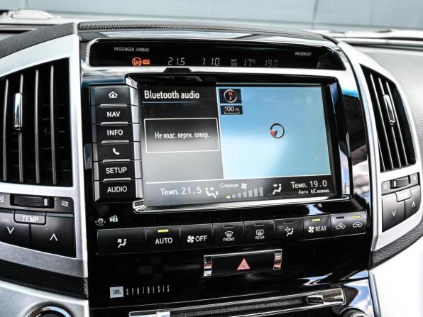 Toyota Land Cruiser 200 Series Рестайлинг 1 с пробегом 2014 года, цена 3 894 000 рублей, 227549 км, внедорожник, Автокод Объявления
