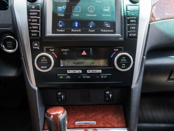 Toyota Camry VII (XV50) с пробегом 2012 года, цена 1 515 000 рублей, 291428 км, седан, Автокод Объявления
