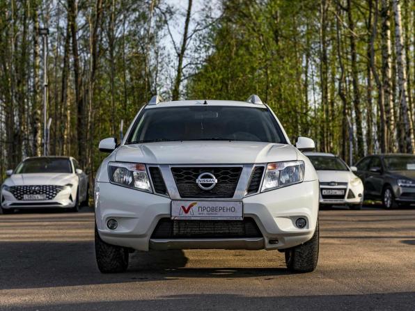 Nissan Terrano III (D10) с пробегом 2015 года, цена 1 299 000 рублей, 125993 км, внедорожник, Автокод Объявления