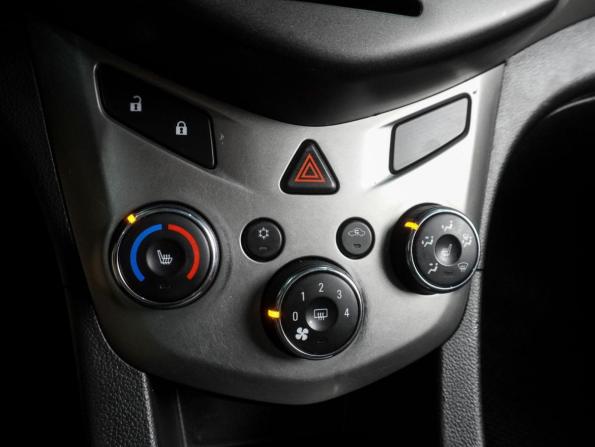 Chevrolet Aveo II с пробегом 2015 года, цена 577 000 рублей, 166654 км, седан, Автокод Объявления