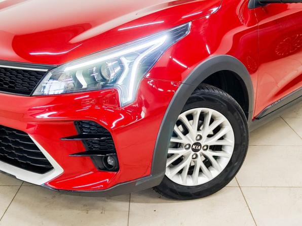 Kia Rio IV Рестайлинг с пробегом 2021 года, цена 1 810 000 рублей, 21490 км, хэтчбек, Автокод Объявления