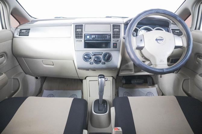 Nissan Tiida I Рестайлинг с пробегом 2009 года, цена 549 000 рублей, 245000 км, седан, Автокод Объявления