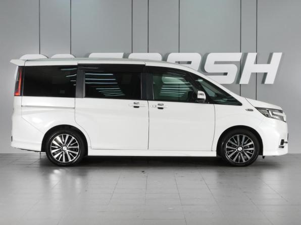 Honda Stepwgn V Рестайлинг с пробегом 2017 года, цена 2 515 000 рублей, 90407 км, минивэн, Автокод Объявления