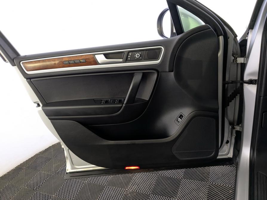 Volkswagen Touareg II Москва  - изображение 21