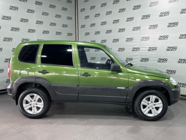 Chevrolet Niva I Рестайлинг с пробегом 2015 года, цена 649 000 рублей, 131637 км, внедорожник, Автокод Объявления