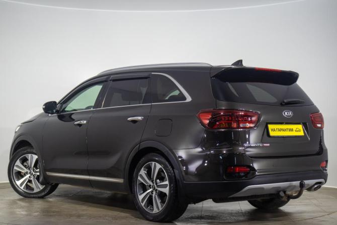 Kia Sorento III Prime Рестайлинг с пробегом 2018 года, цена 2 999 000 рублей, 188000 км, внедорожник, Автокод Объявления