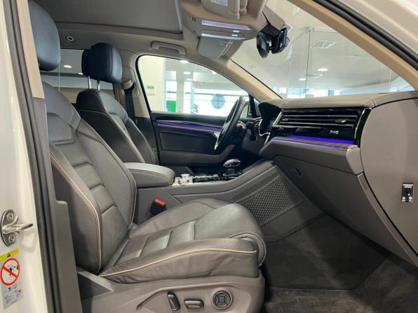 Volkswagen Touareg III с пробегом 2020 года, цена 6 895 000 рублей, 74942 км, внедорожник, Автокод Объявления
