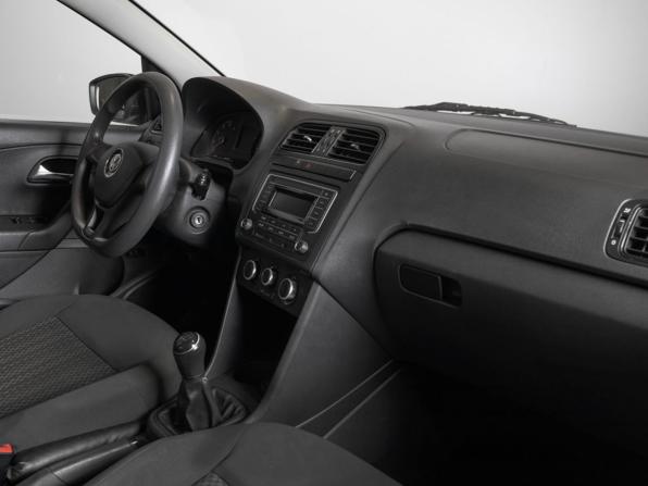 Volkswagen Polo V Рестайлинг с пробегом 2019 года, цена 851 854 рубля, 195040 км, седан, Автокод Объявления