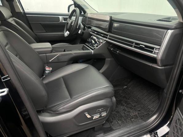 Hyundai Santa Fe V (MX5) с пробегом 2023 года, цена 5 570 000 рублей, 17625 км, внедорожник, Автокод Объявления