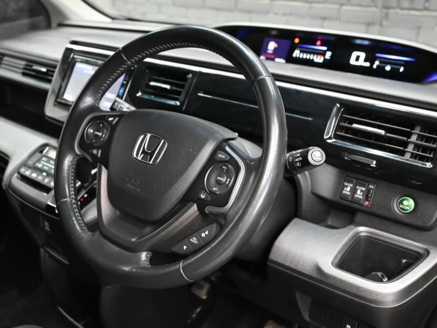 Honda Stepwgn V Рестайлинг Екатеринбург  - изображение 15
