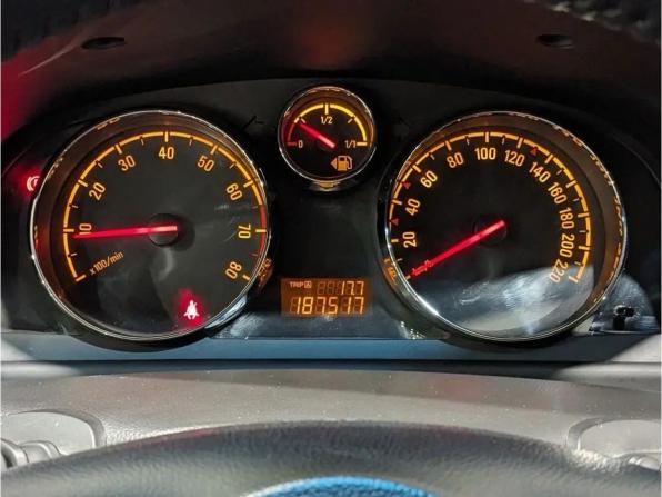 Opel Antara I Рестайлинг с пробегом 2012 года, цена 920 000 рублей, 187520 км, внедорожник, Автокод Объявления