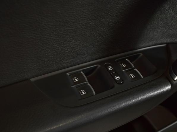 Volkswagen Touareg II Рестайлинг с пробегом 2015 года, цена 3 119 995 рублей, 197193 км, внедорожник, Автокод Объявления