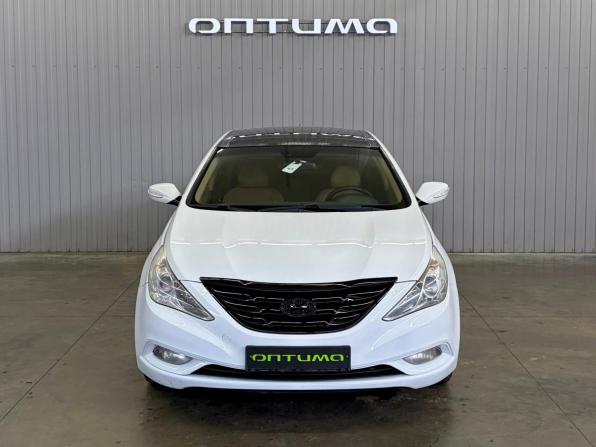 Hyundai Sonata VI (YF) с пробегом 2010 года, цена 1 067 000 рублей, 207800 км, седан, Автокод Объявления