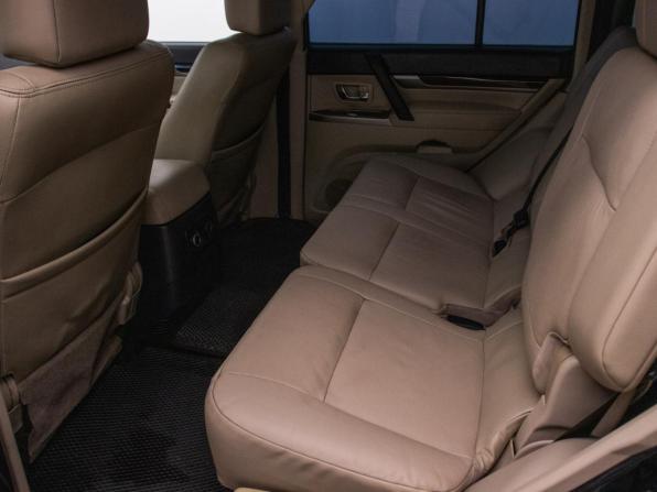 Mitsubishi Pajero IV Рестайлинг 2 с пробегом 2017 года, цена 2 880 000 рублей, 122500 км, внедорожник, Автокод Объявления