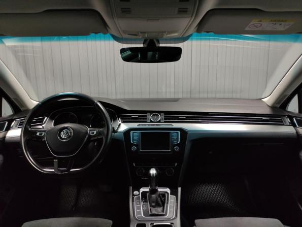 Volkswagen Passat B8 с пробегом 2017 года, цена 1 540 000 рублей, 159000 км, седан, Автокод Объявления