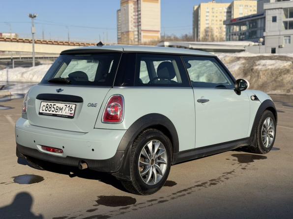 Mini Hatch II (R56) Рестайлинг с пробегом 2011 года, цена 965 000 рублей, 129350 км, хэтчбек, Автокод Объявления