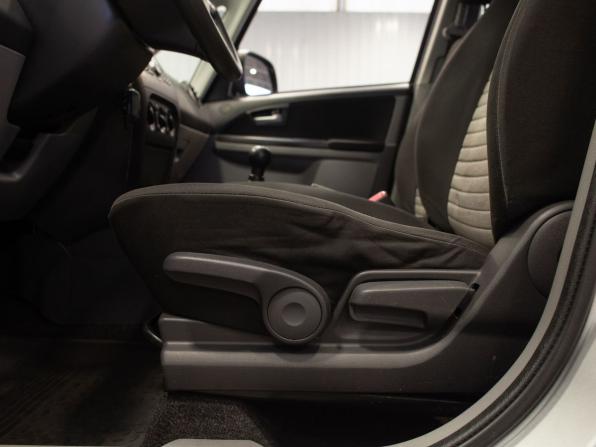 Suzuki SX4 I (Classic) Рестайлинг с пробегом 2012 года, цена 945 000 рублей, 164132 км, хэтчбек, Автокод Объявления