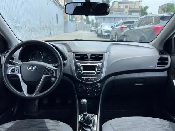 Hyundai Solaris I Рестайлинг с пробегом 2015 года, цена 720 000 рублей, 194300 км, хэтчбек, Автокод Объявления