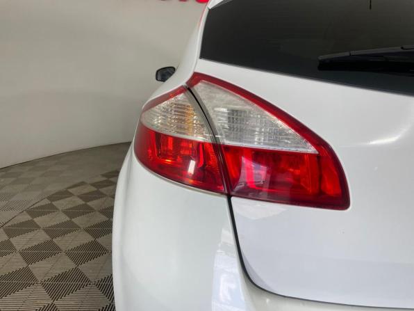 Renault Megane III с пробегом 2011 года, цена 699 000 рублей, 165331 км, хэтчбек, Автокод Объявления
