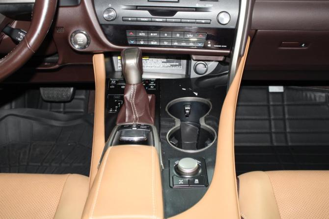 Lexus RX IV с пробегом 2016 года, цена 3 900 000 рублей, 104286 км, внедорожник, Автокод Объявления