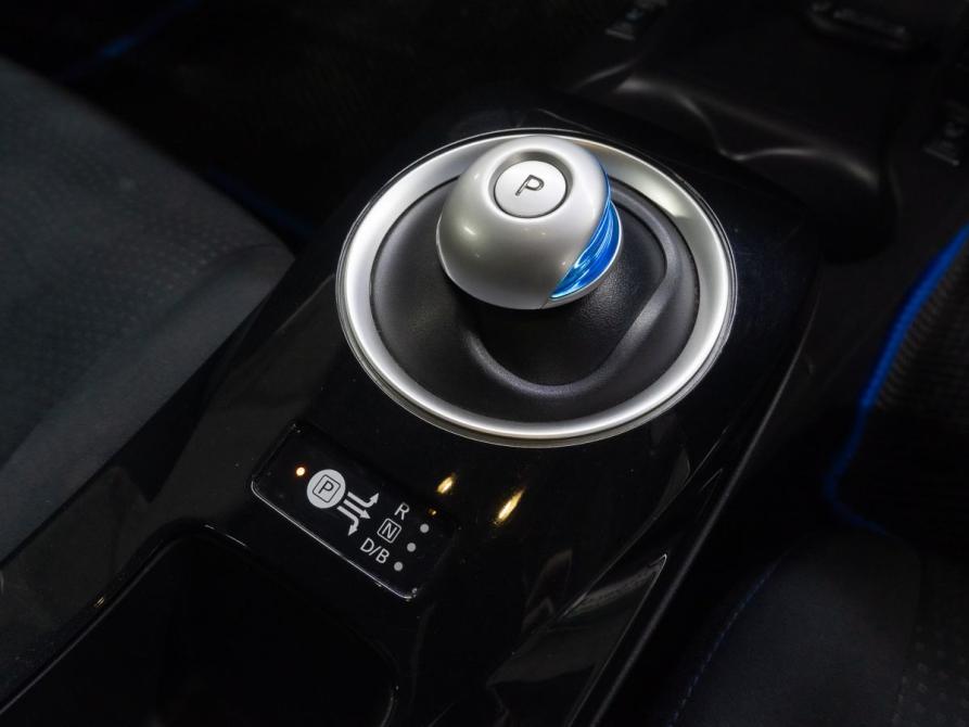 Nissan Leaf I (ZE0/AZE0) Тюмень  - изображение 12